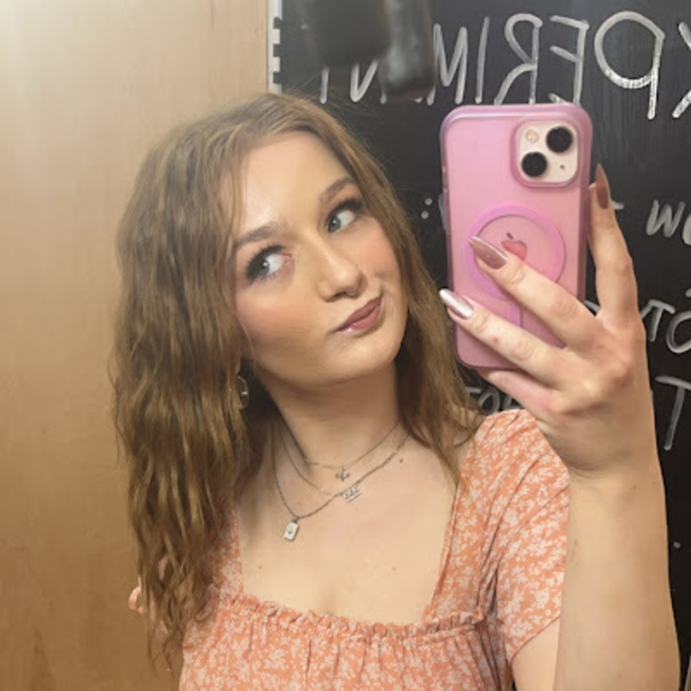 Meet your Posher, Emma